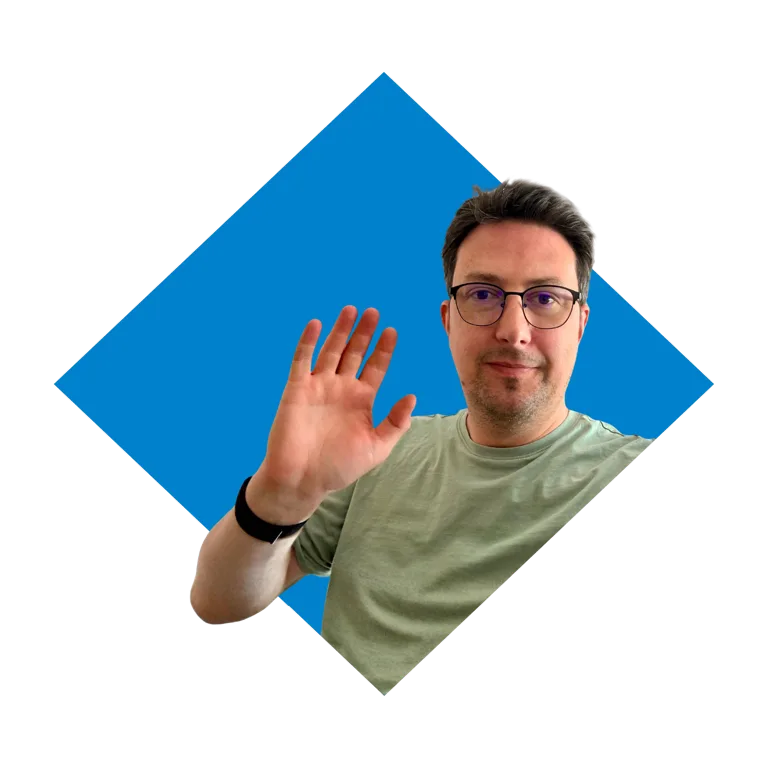 Axel, who looks after be braver hosting customers, waving hello